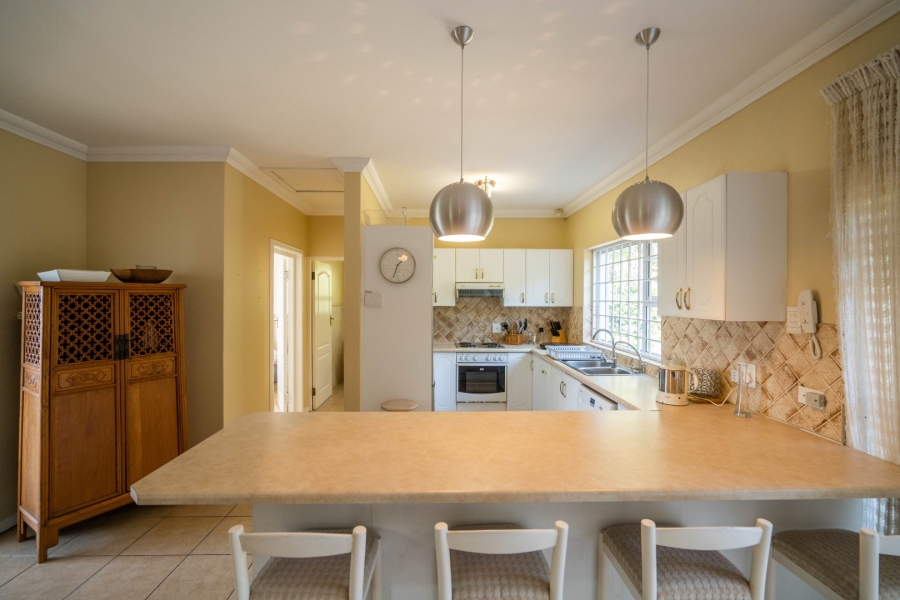 6 Bedroom Property for Sale in West Bank Eastern Cape